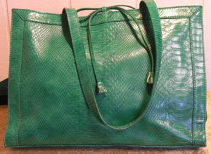 Liz Claiborne Green Crocodile Designer Purse – MA & PAS TREASURES  CONSIGNMENT & AUCTIONS