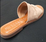 Musse & Cloud "Kennice" Leather Slip-On Sandal