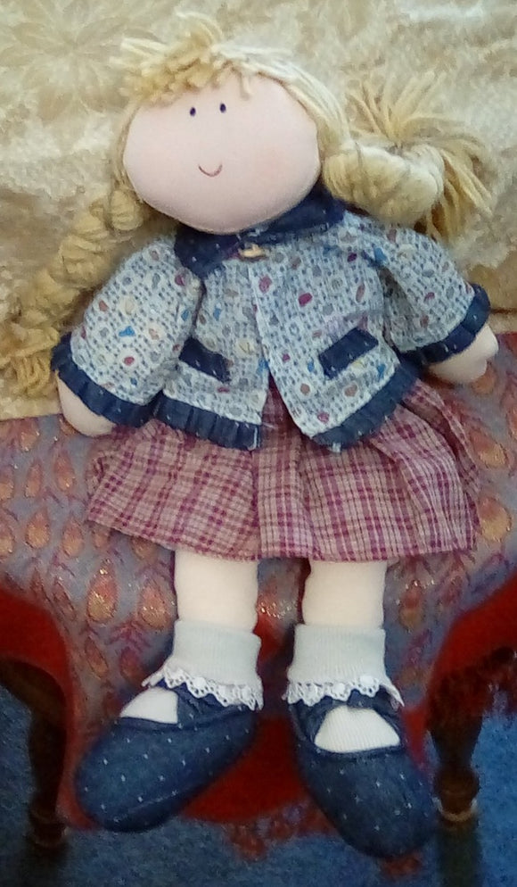 Petunia - Signs of Spring Snuggle Bs Dolls The Boyds Collection LTD