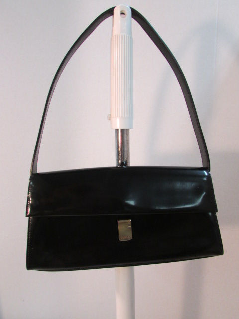 Furla Vintage Gloss Purse Black Leather Made in Italy MA PAS TREASURES CONSIGNMENT AUCTIONS
